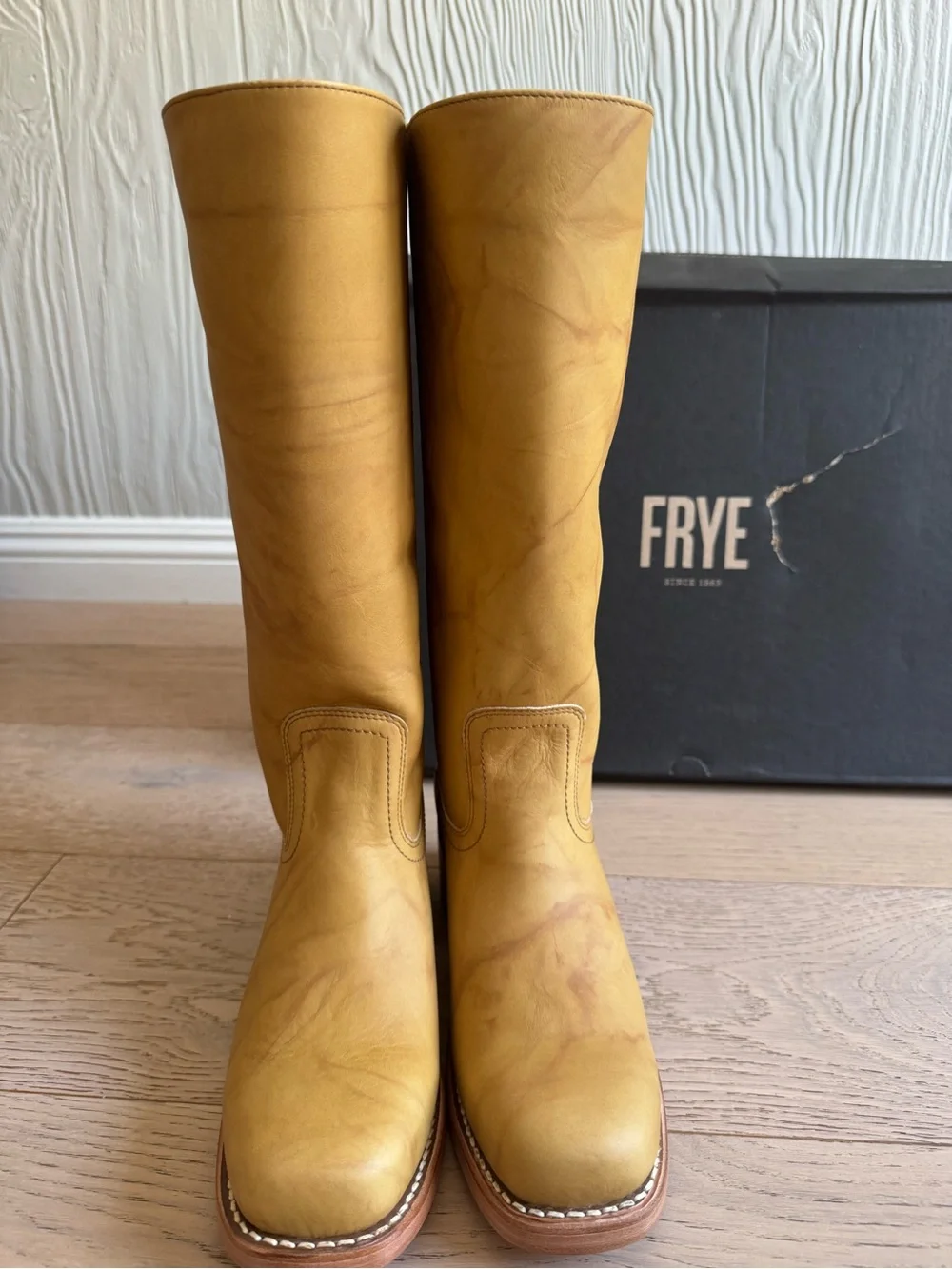 NEW FRYE Campus 14L Boots in Banana Sz: 9.5 Genuine Leather Tall Boots $498